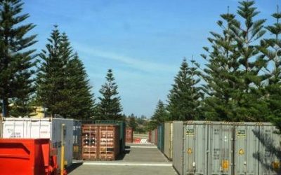 Perth beachside location embraces container living (Aussies 2014)