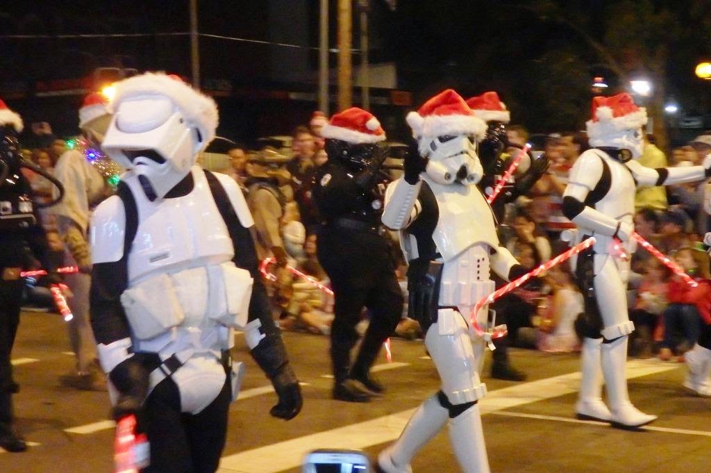 Christmas 2Bstarwars 2B1.jpg Christmas 2Bstarwars 2B1.jpg