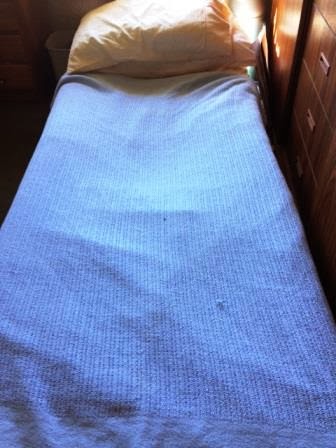 Bed1.jpg
