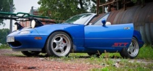 Mx5 Mazda Blue Zbyszko666 300x139.jpg