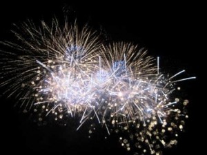 New Years Eve 2013 Firework 2 300x225.jpg
