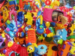 Toys DO grow on trees, evidently (Kid’s Choice, Sculpture by the Sea, Cottesloe)